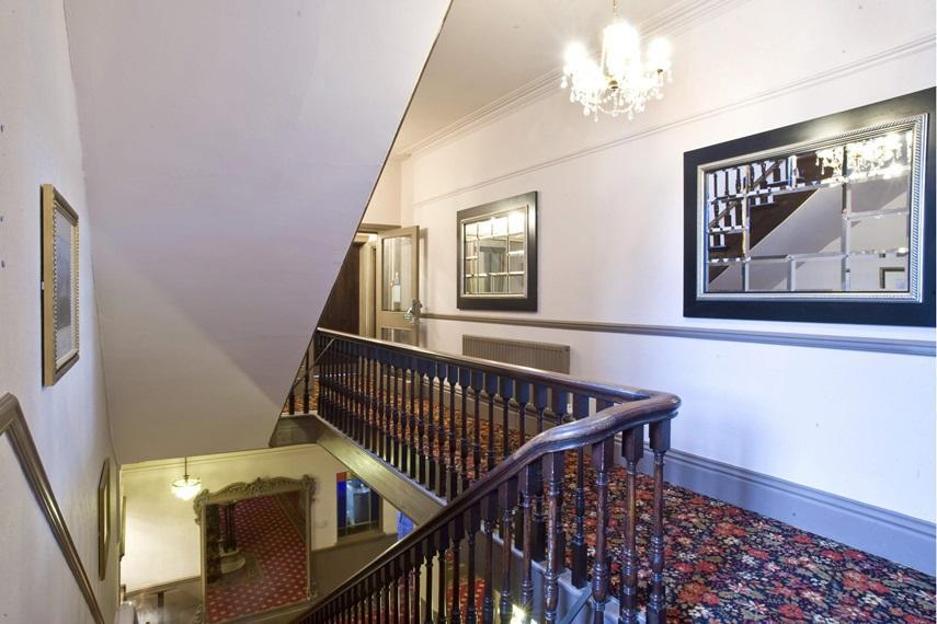 The Duke Of Wellington Wetherspoon Hotel Minehead Exterior photo